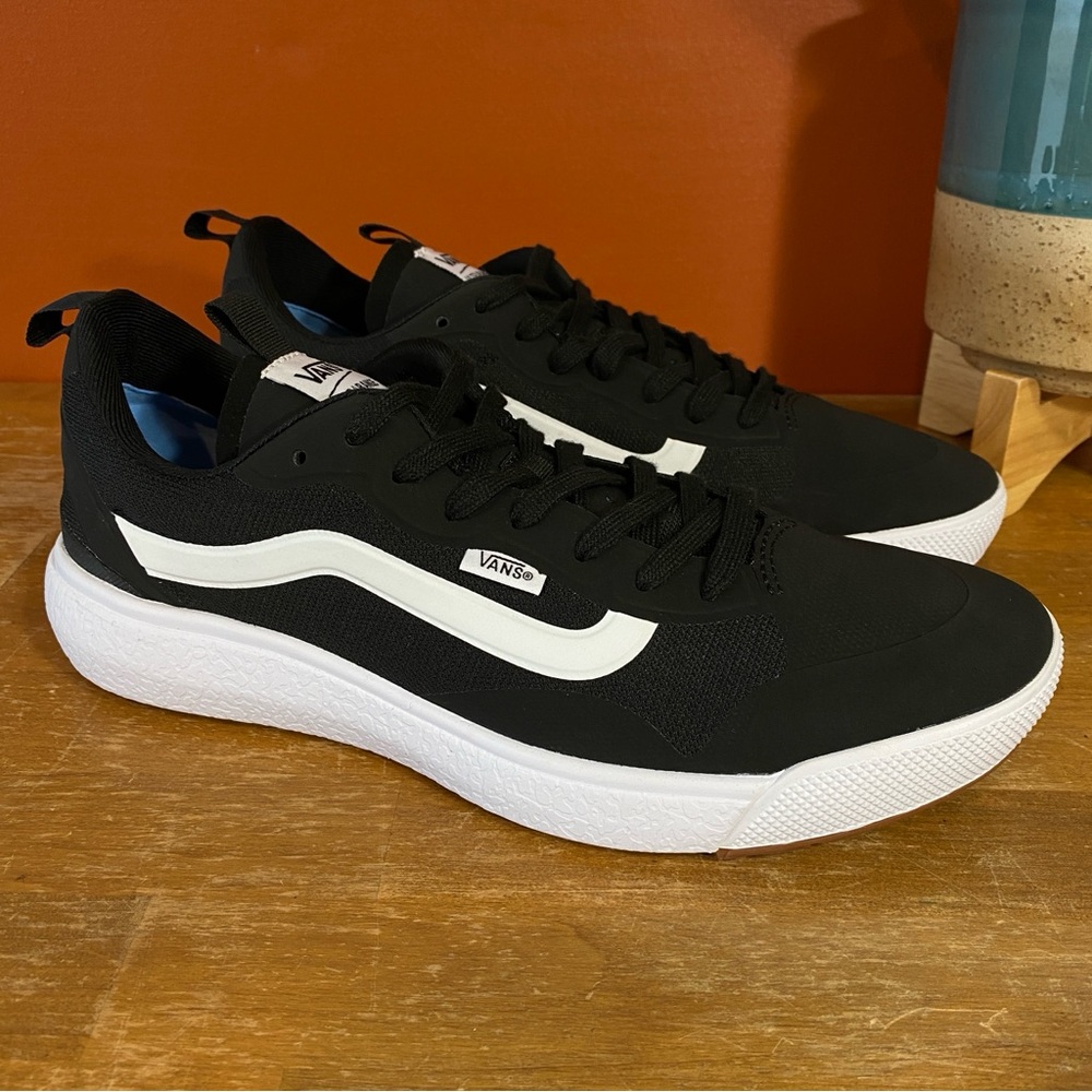 Vans Mte Ultrarange Black White - Size 10